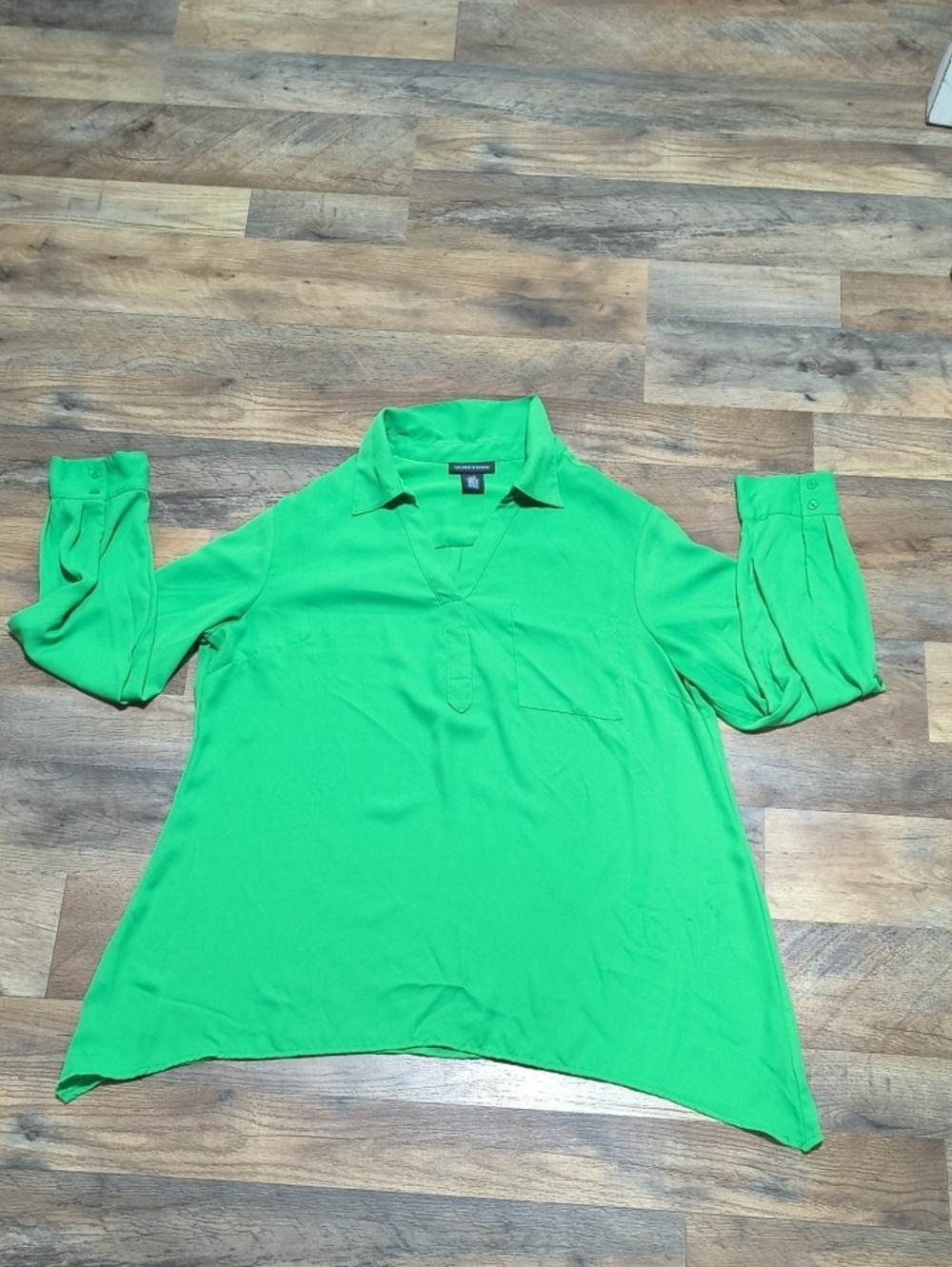Valerie Stevens Bright Green V-Neck Collared Tunic